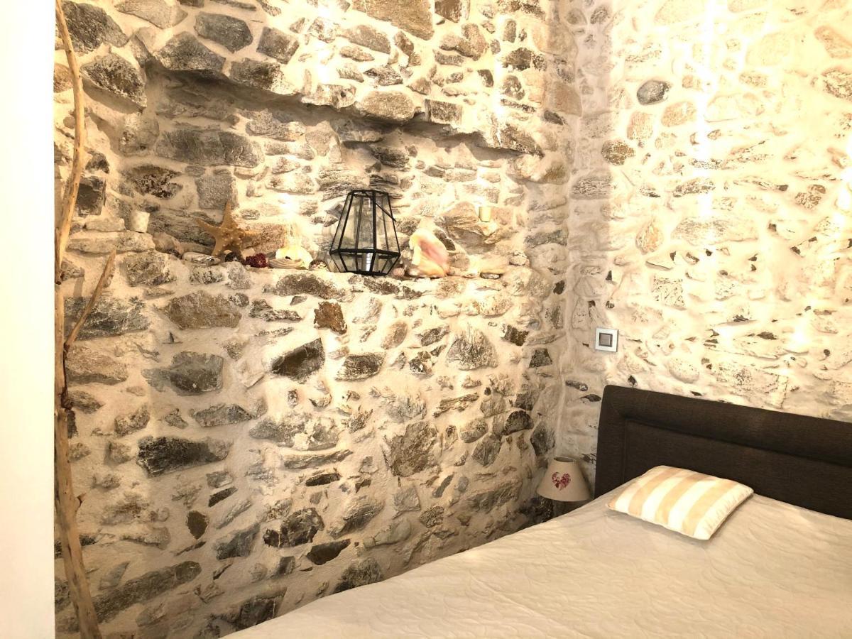 Appartement De Charme Au Coeur De سان تروبيه المظهر الخارجي الصورة