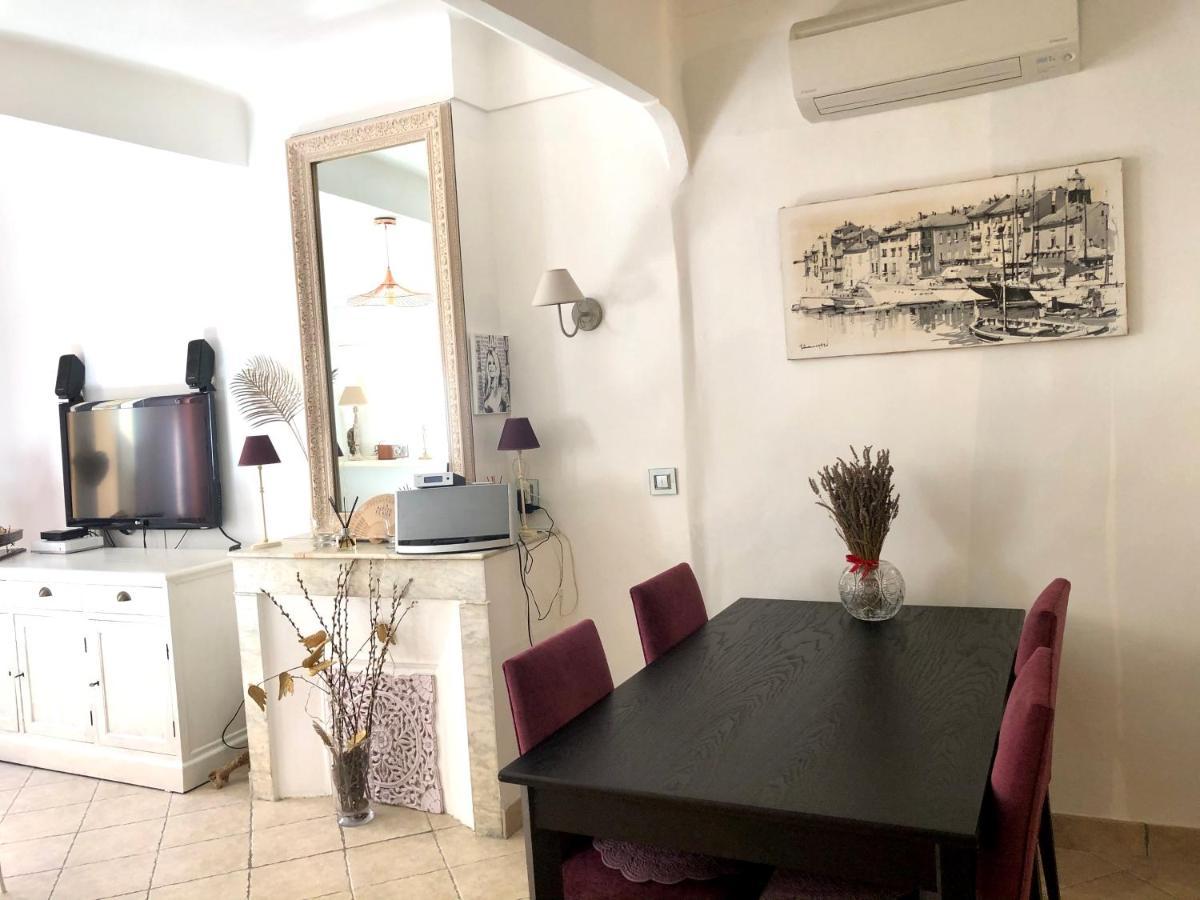 Appartement De Charme Au Coeur De سان تروبيه المظهر الخارجي الصورة