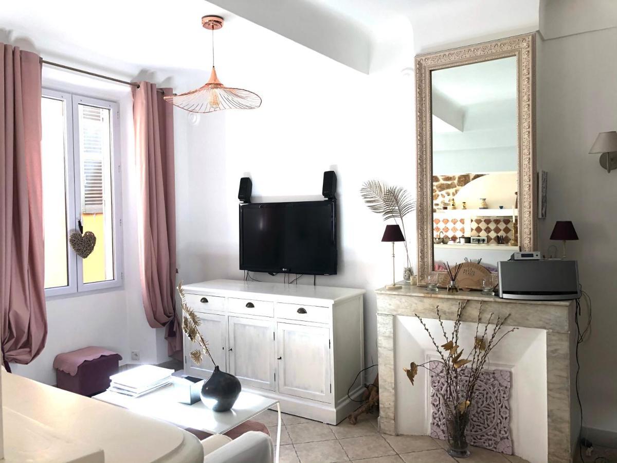 Appartement De Charme Au Coeur De سان تروبيه المظهر الخارجي الصورة