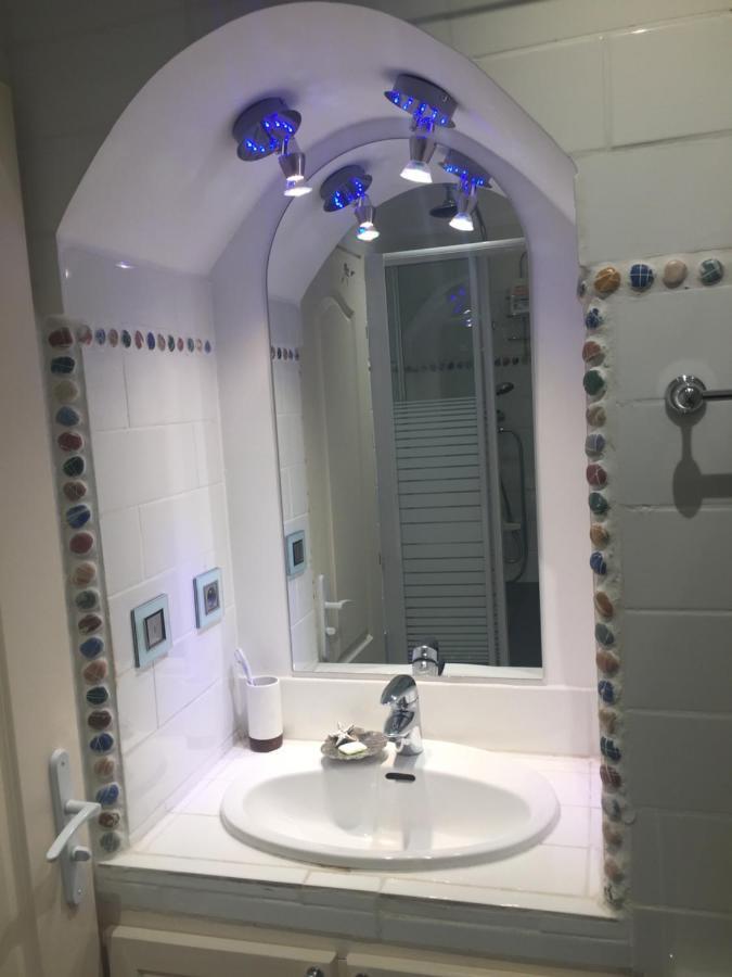 Appartement De Charme Au Coeur De سان تروبيه المظهر الخارجي الصورة